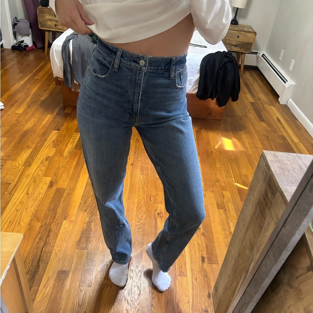 Abercrombie & Fitch 90s Straight Ultra High Rise Jeans